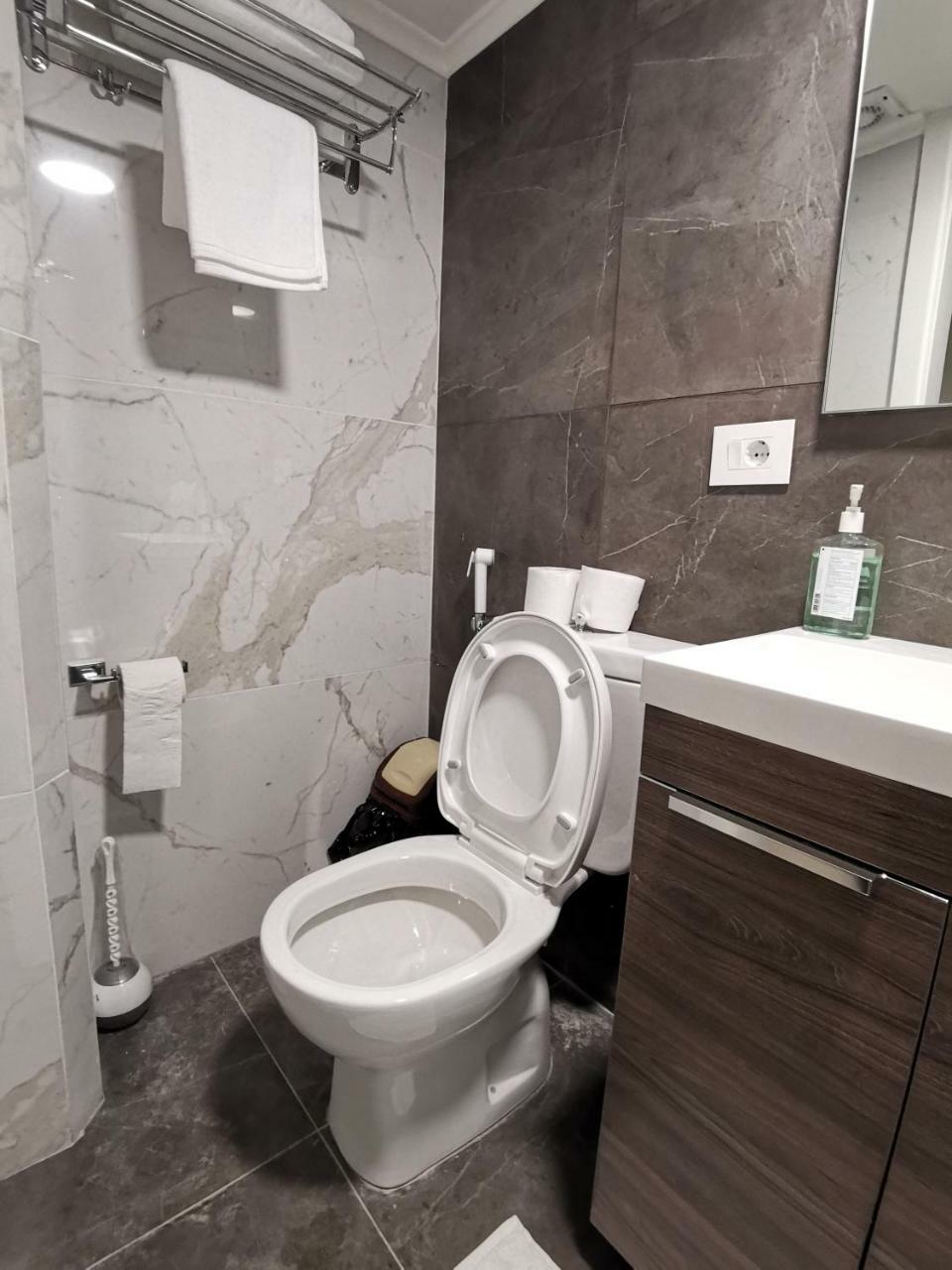 West House Apartments-Mar Mikhael ベイルート エクステリア 写真